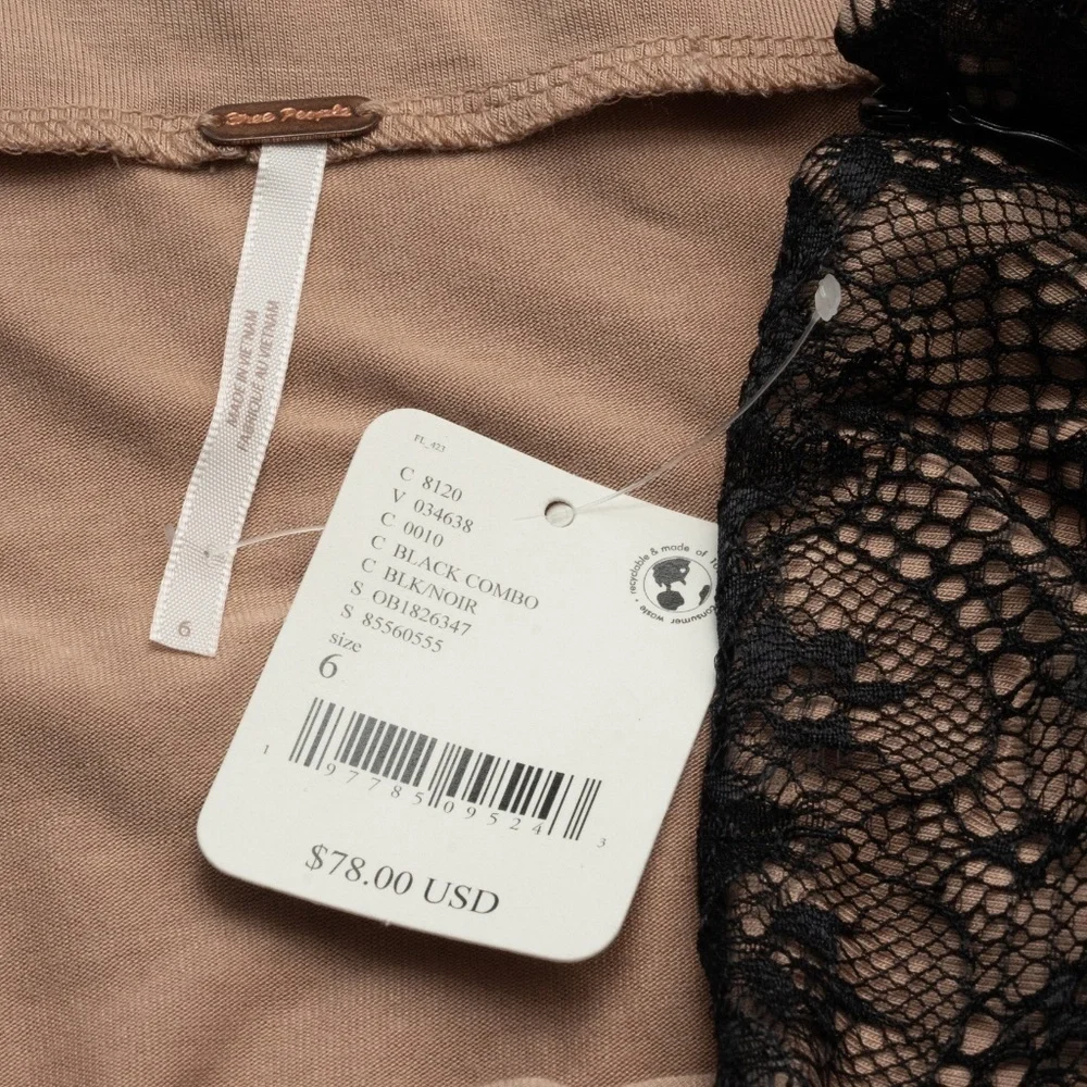 Free People.‎ Zoey lace mini skirt. - Picture 5 of 10